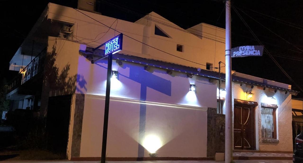 Divina Presencia Hotel Cafayate Bagian luar foto